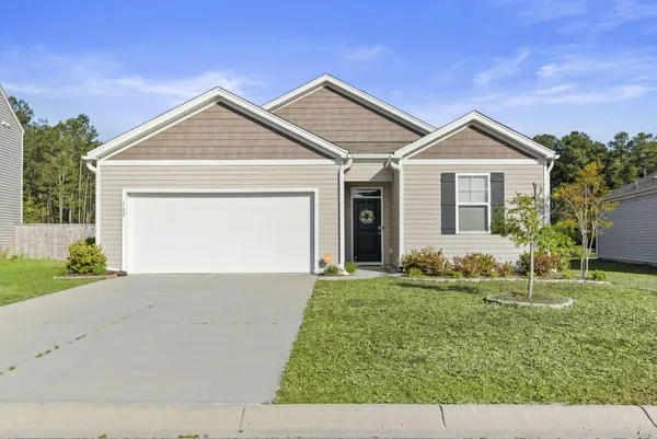 $344,990 | 162 Oakwood Boulevard, Summerville, SC 29486