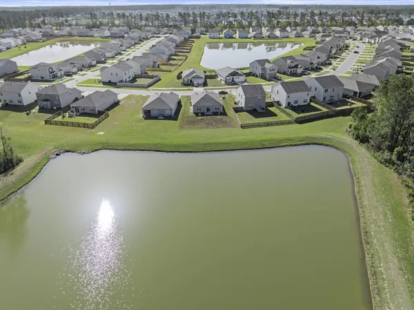 $344,990 | 162 Oakwood Boulevard, Summerville, SC 29486