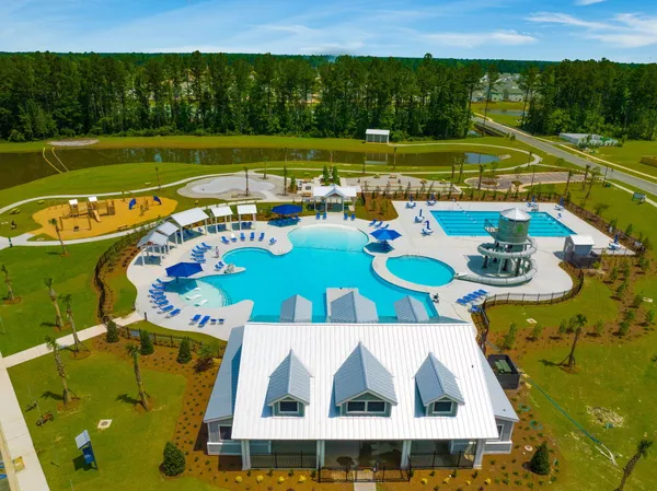 $344,990 | 162 Oakwood Boulevard, Summerville, SC 29486