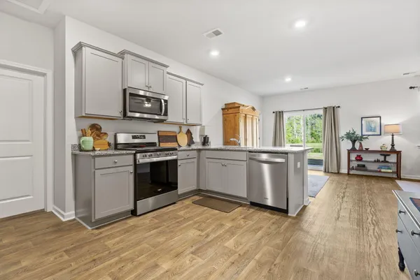 $344,990 | 162 Oakwood Boulevard, Summerville, SC 29486