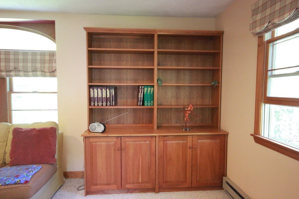 5 Stowe Road Southborough, MA 01772 - Photo 14 of 26 Gallery Image 14