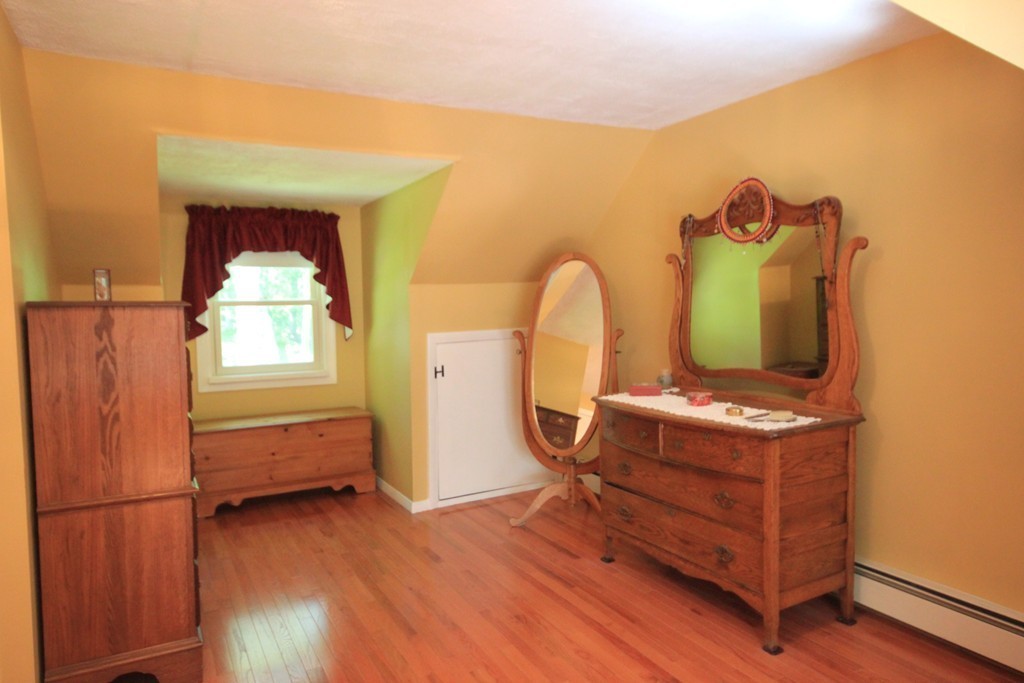 5 Stowe Road Southborough, MA 01772 - Photo 23 of 26 Gallery Image 23