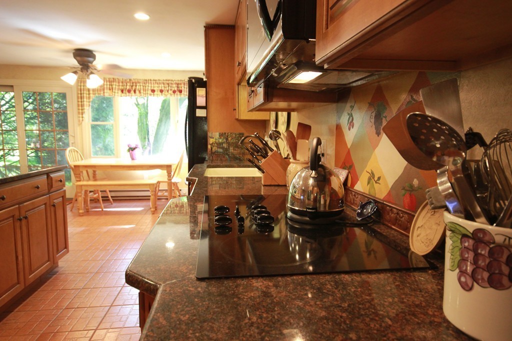 5 Stowe Road Southborough, MA 01772 - Photo 8 of 26 Gallery Image 8