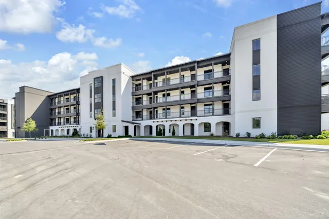 $749,000 | 319 The Grove Drive, Unit 218, Miramar Beach, FL 32550