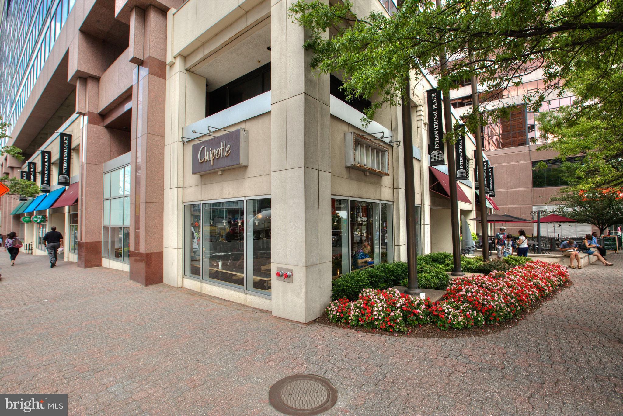 1555 North Colonial Terrace, Unit 601 Arlington, VA 22209 - Photo 24 of 24 a view of a street with tall buildings