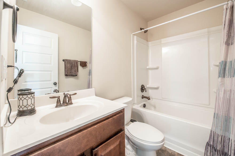 6092 Rye Field Road Aiken, SC 29801 - Photo 26 of 34 27 Bathroom!