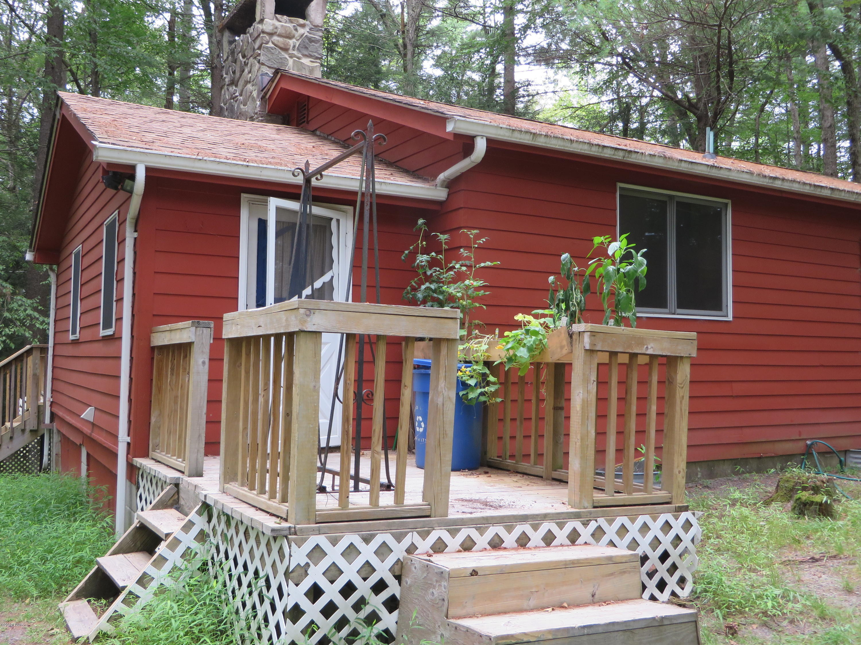 113 Hickory Road Dingmans Ferry, PA 18328 - Photo 16 of 17 004