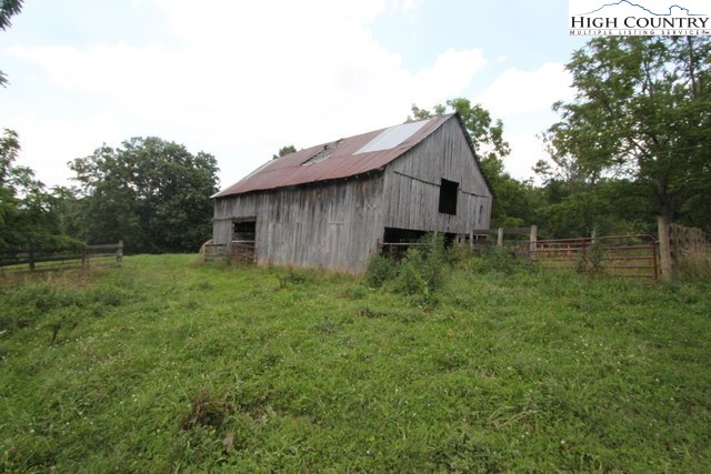 232 Bridle Creek Road Independence, VA 24348 - Photo 14 of 27 Gallery Image 14