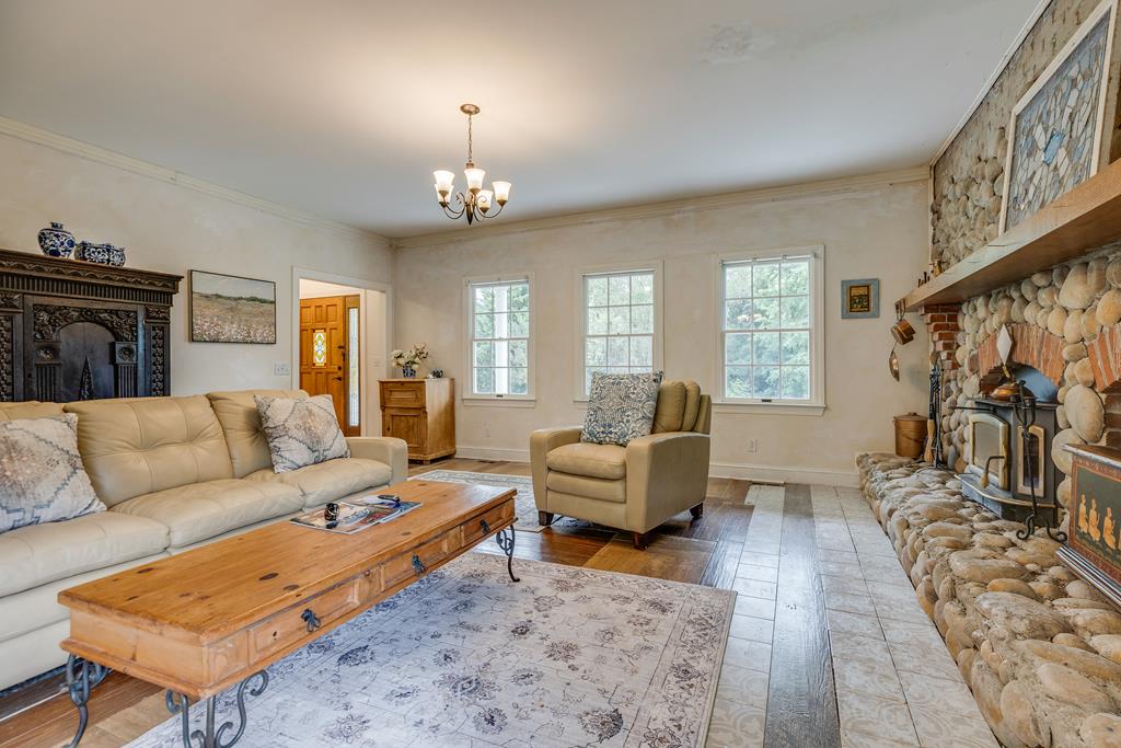 19094 Cleveland Road Abingdon, VA 24211 - Photo 9 of 56 Gallery Image 9