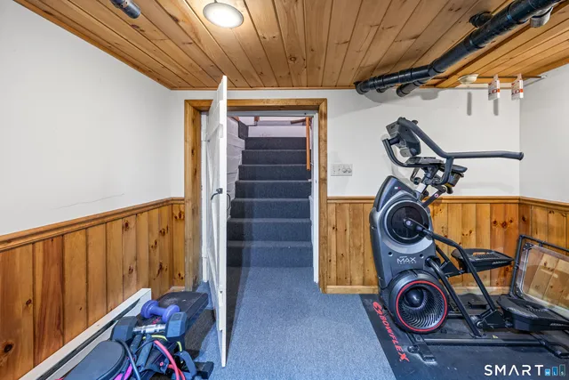 $750,000 | 3 Roosevelt Drive, Seymour, CT 06483