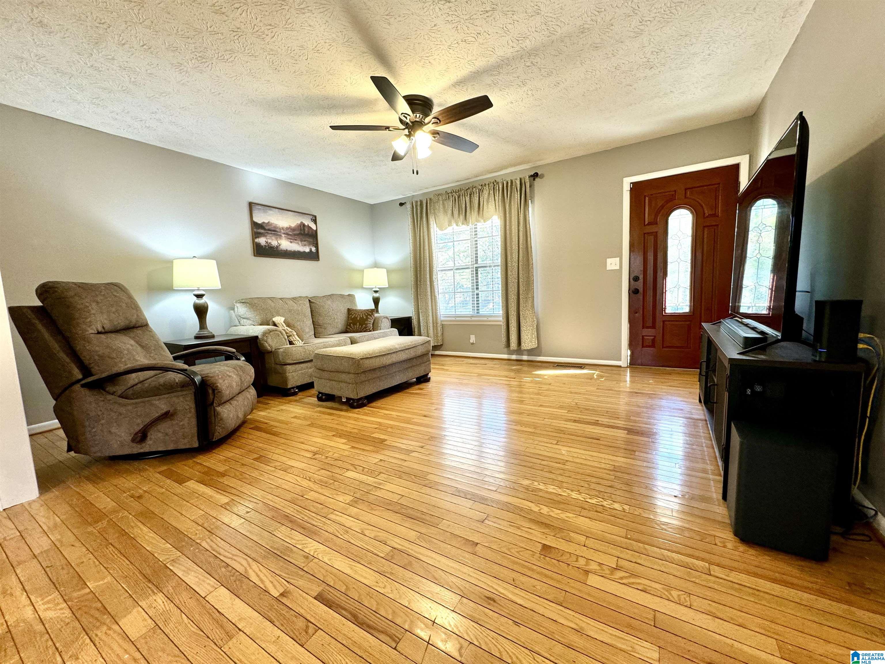 740 Center Point Road Sylacauga, AL 35151 - Photo 4 of 14 Gallery Image 4