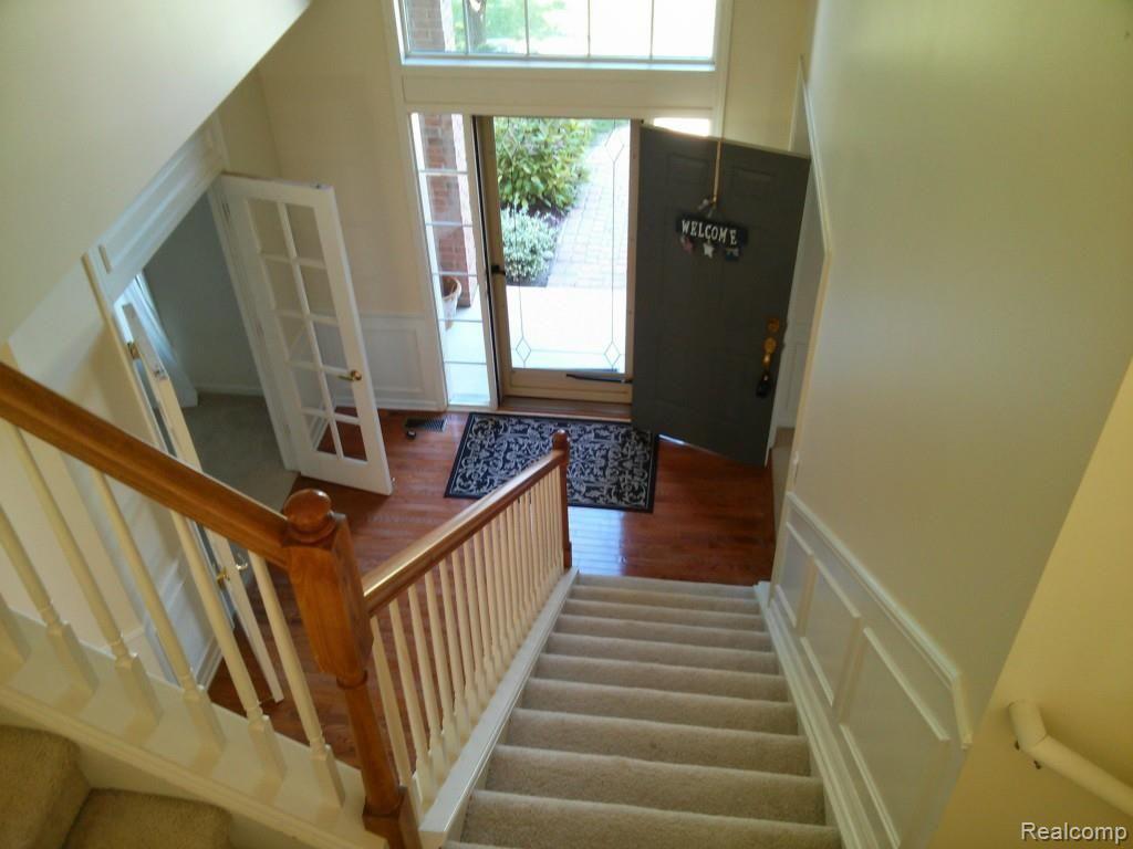 595 Bliss Drive Rochester, MI 48307 - Photo 7 of 56 IMG_20140828_162721.jpg