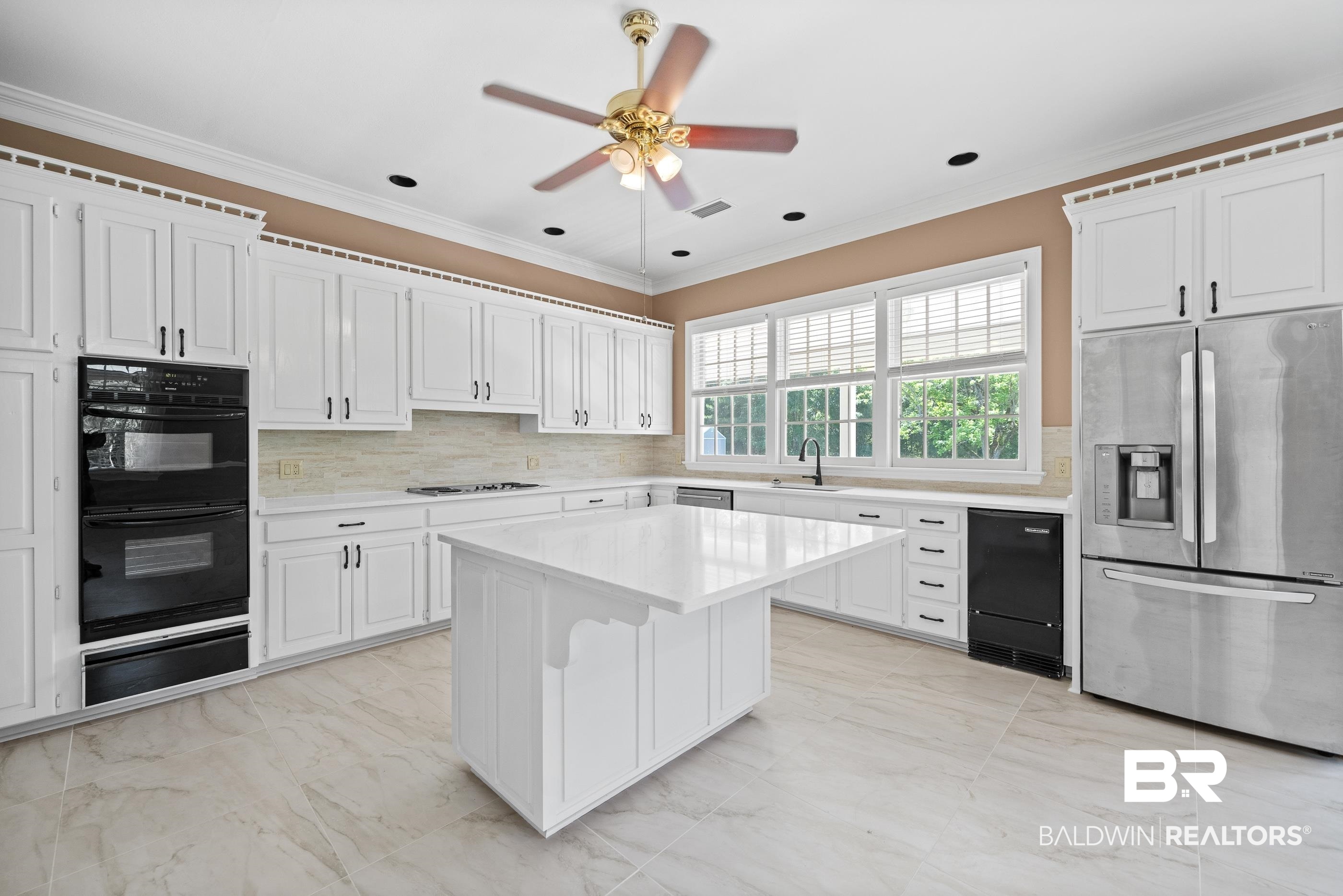 17741 County Road 55 Silverhill, AL 36576 - Photo 14 of 49 Breakfast Bar