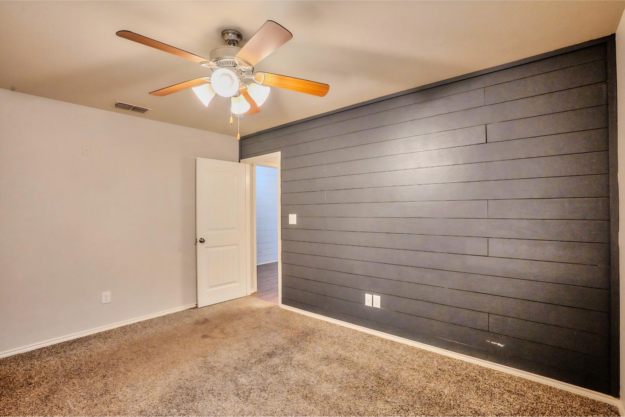 7025 95th Street Lubbock, TX 79424 - Photo 12 of 19 18