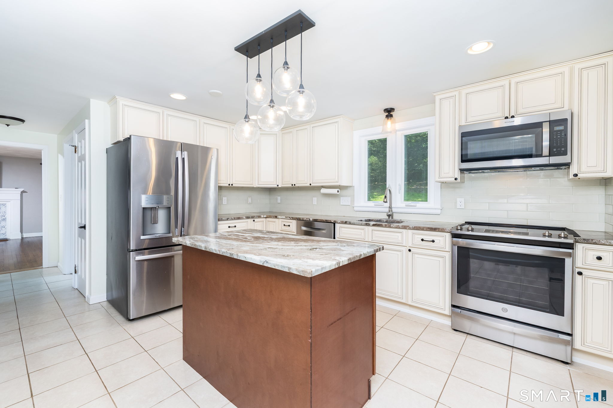 47 Paper Chase Trail Avon, CT 06001 - Photo 11 of 26