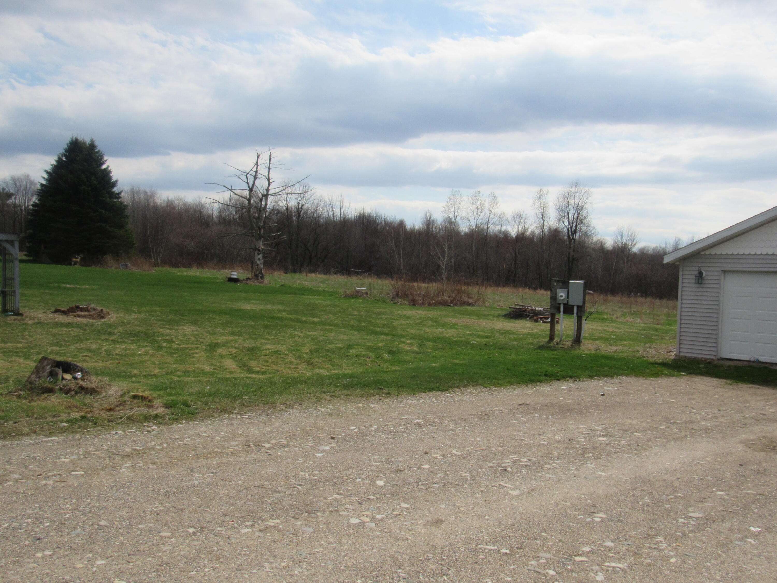 183 E Road Burke, NY 12917 - Photo 6 of 33 Side Left