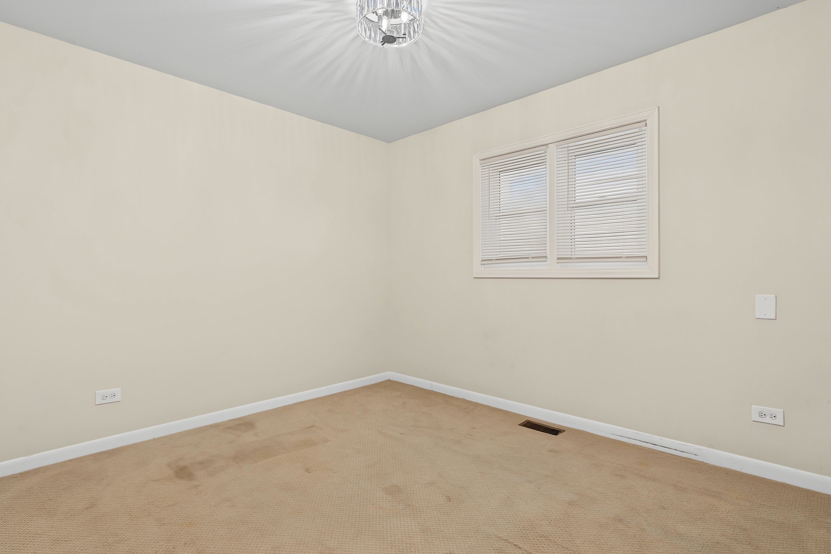 2826 186th Street Lansing, IL 60438 - Photo 7 of 14