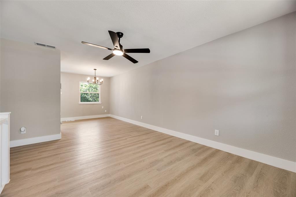 206 Senter Valley Road Irving, TX 75060 - Photo 3 of 27