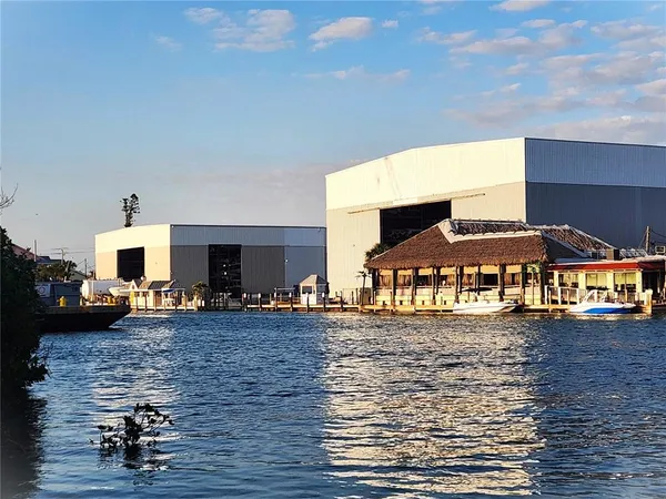 $216,000 | 100 Circuit Road, Unit S127, Nokomis, FL 34275