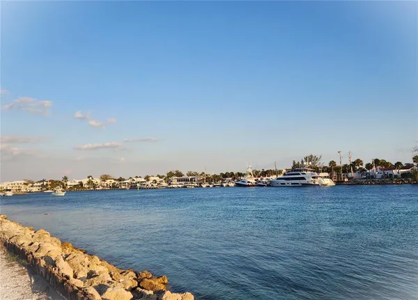 $216,000 | 100 Circuit Road, Unit S127, Nokomis, FL 34275