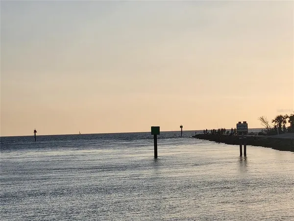 $216,000 | 100 Circuit Road, Unit S127, Nokomis, FL 34275