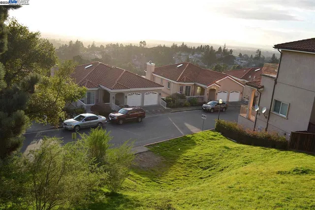 $299,000 | 4320 Terrabella Way, Oakland, CA 94619