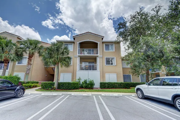 $2,300 | 278 Village Boulevard, Unit 8205, Tequesta, FL 33469