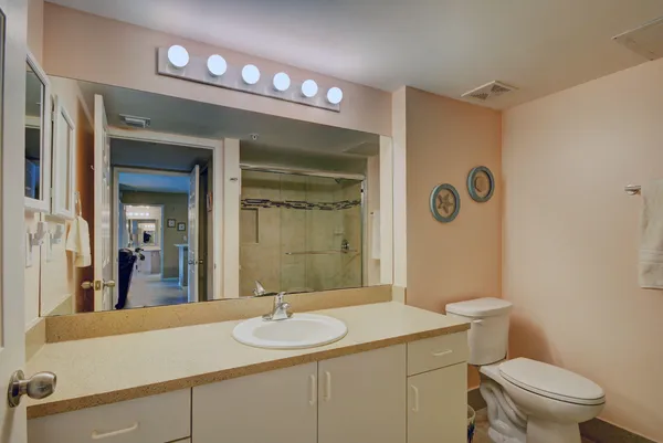 $2,300 | 278 Village Boulevard, Unit 8205, Tequesta, FL 33469