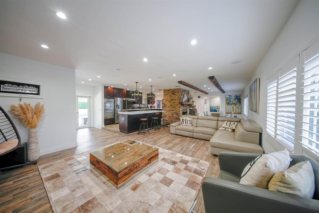 241 Southwest 129th Avenue Miami, FL 33184 - Photo 10 of 27 a living room with furniture and a couch