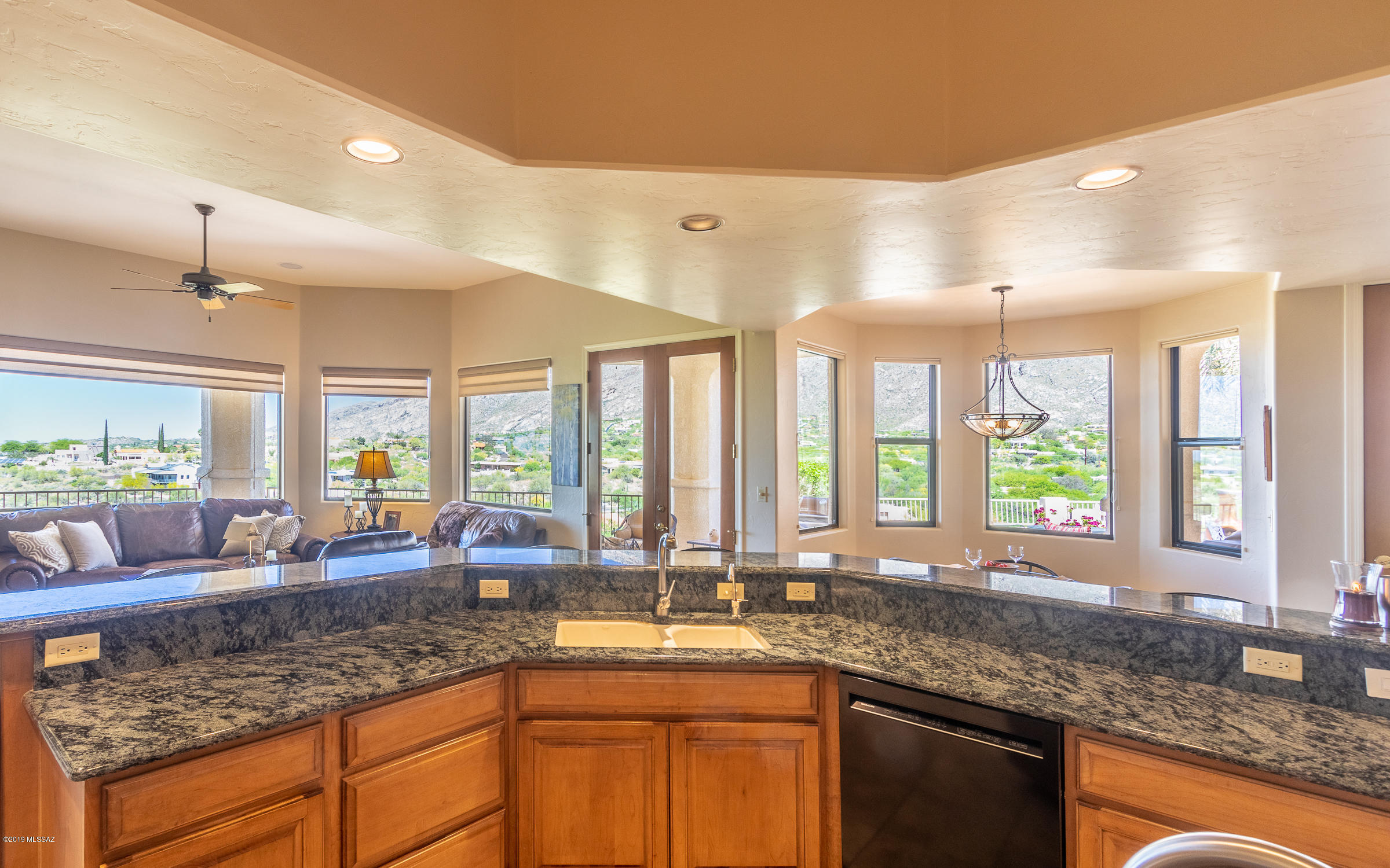 6159 Pinchot Road Tucson, AZ 85750 - Photo 2 of 48 Gallery Image 2