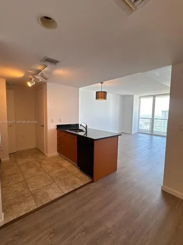 $2,975 | 50 Biscayne Boulevard, Unit 5207, Miami, FL 33132