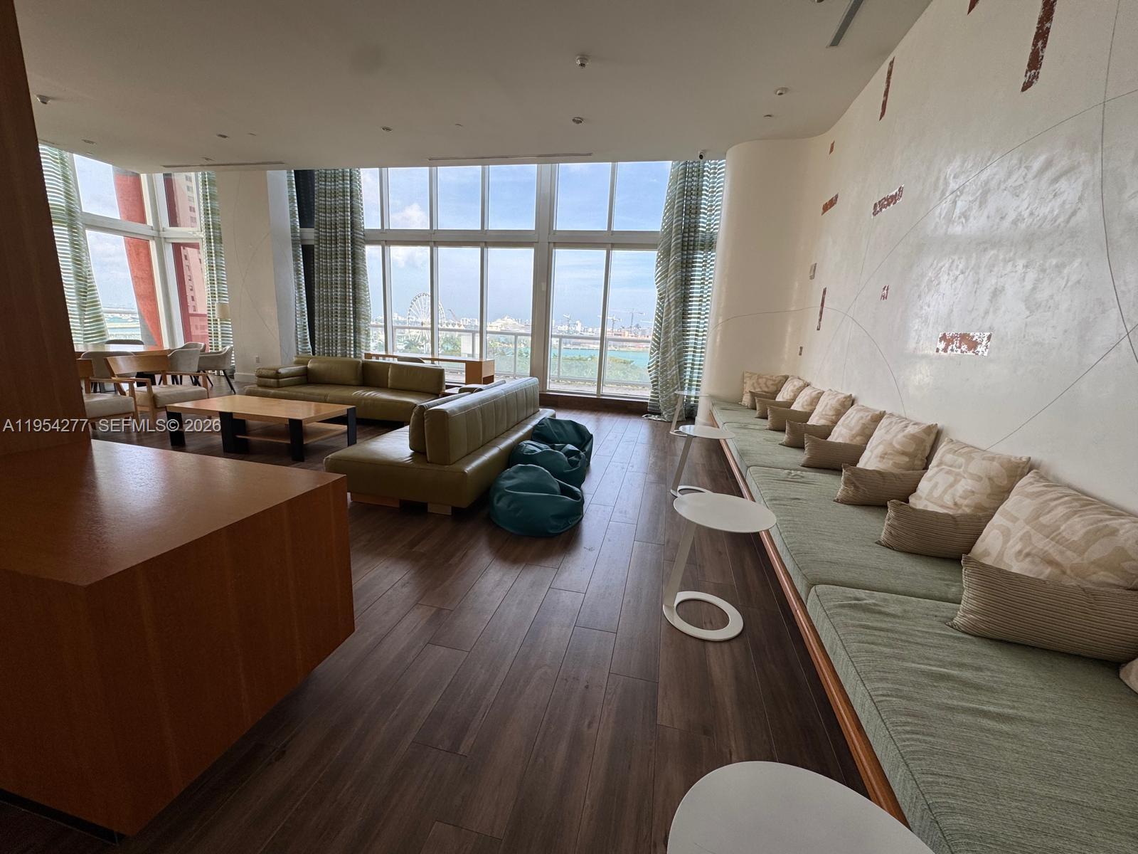 50 Biscayne Boulevard, Unit 5207 Miami, FL 33132 - Photo 21 of 24