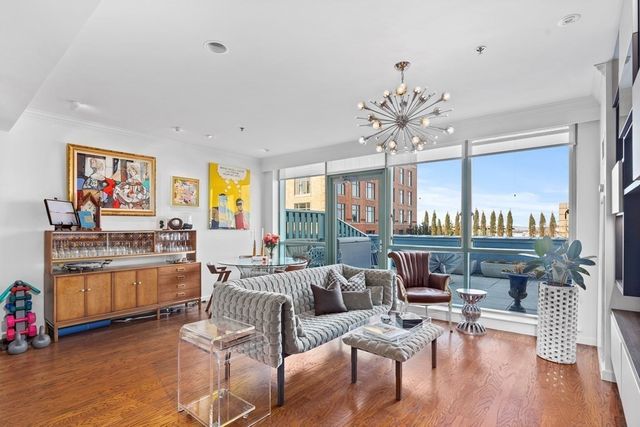 $1,320,000 | 234 Causeway Street, Unit 1003, Boston, MA 02114