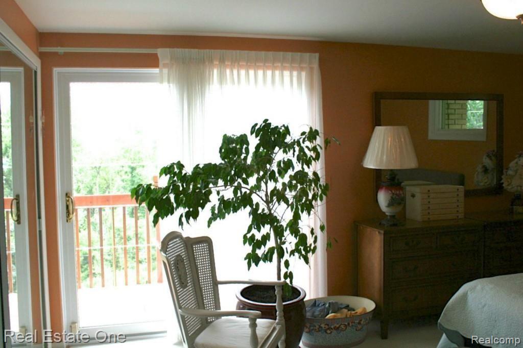 2545 Worcester Road West Bloomfield, MI 48323 - Photo 26 of 37 IMG_1103.jpg