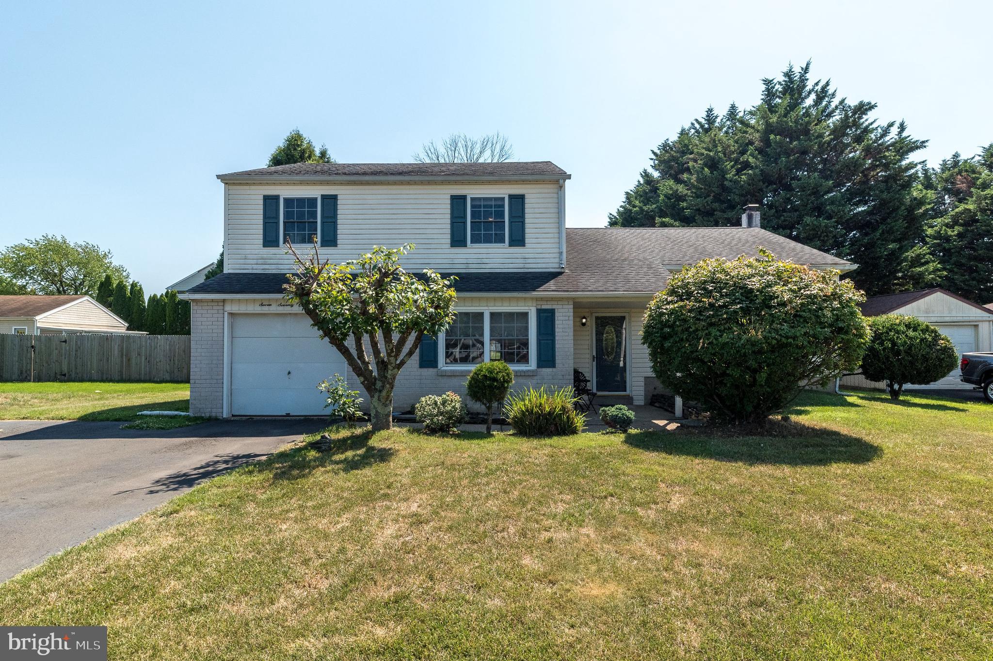 771 Deerfield Road Warminster, PA 18974 - Photo 1 of 41 Gallery Image 1