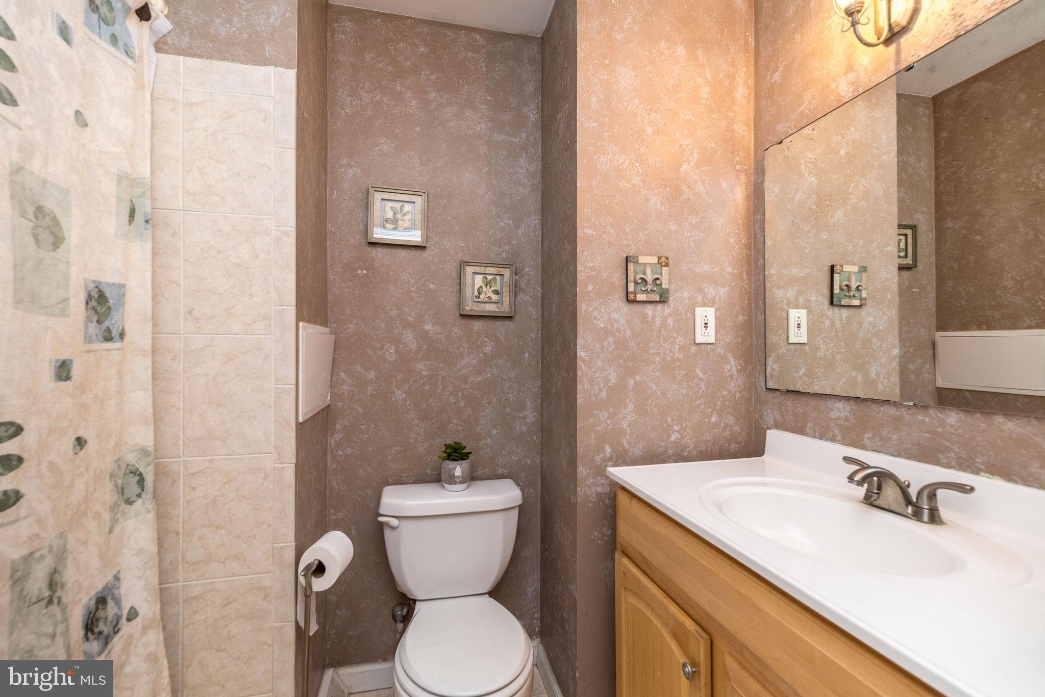 771 Deerfield Road Warminster, PA 18974 - Photo 30 of 41 Hall Bathroom