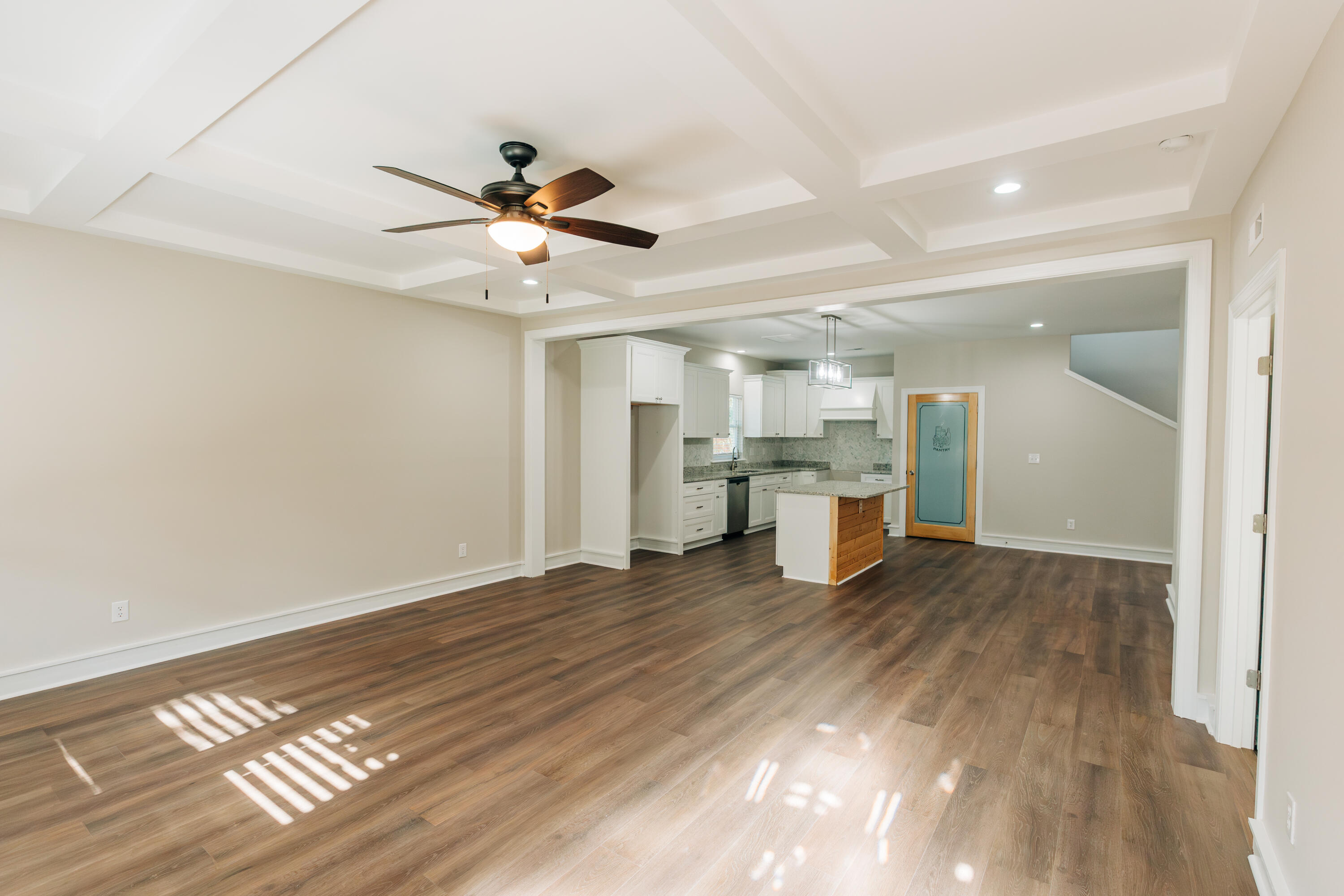 438 Locust Street Walterboro, SC 29488 - Photo 7 of 46