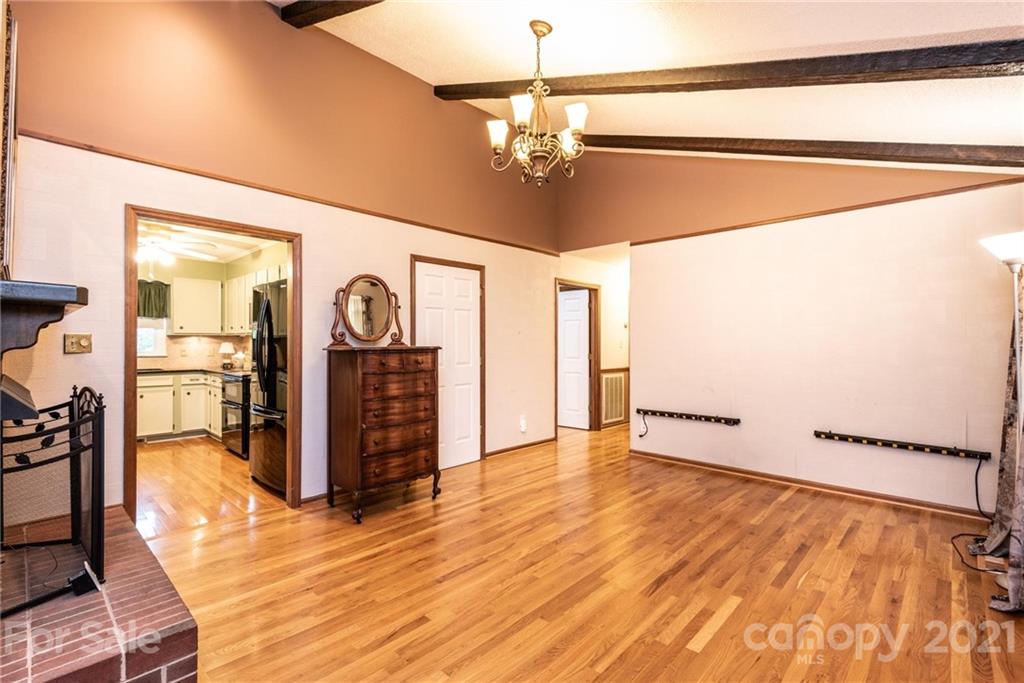 2329 Mountain View Road Hickory, NC 28602 - Photo 5 of 43 Gallery Image 5
