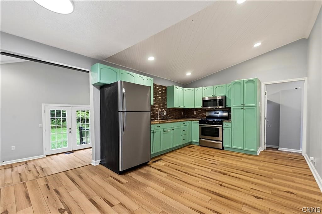 9541 Horseshoe Island Road Clay, NY 13041 - Photo 12 of 19