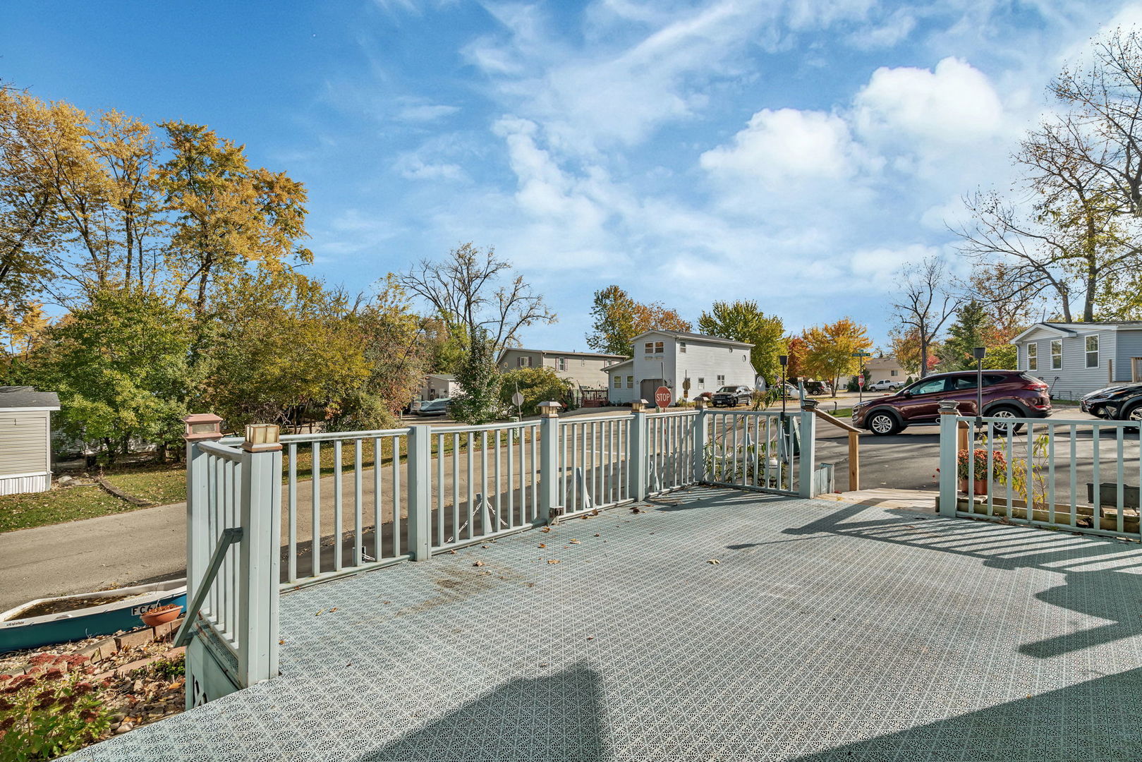 64 Fossil Ridge Road Wilmington, IL 60481 - Photo 8 of 40 a view of a terrace with sitting area