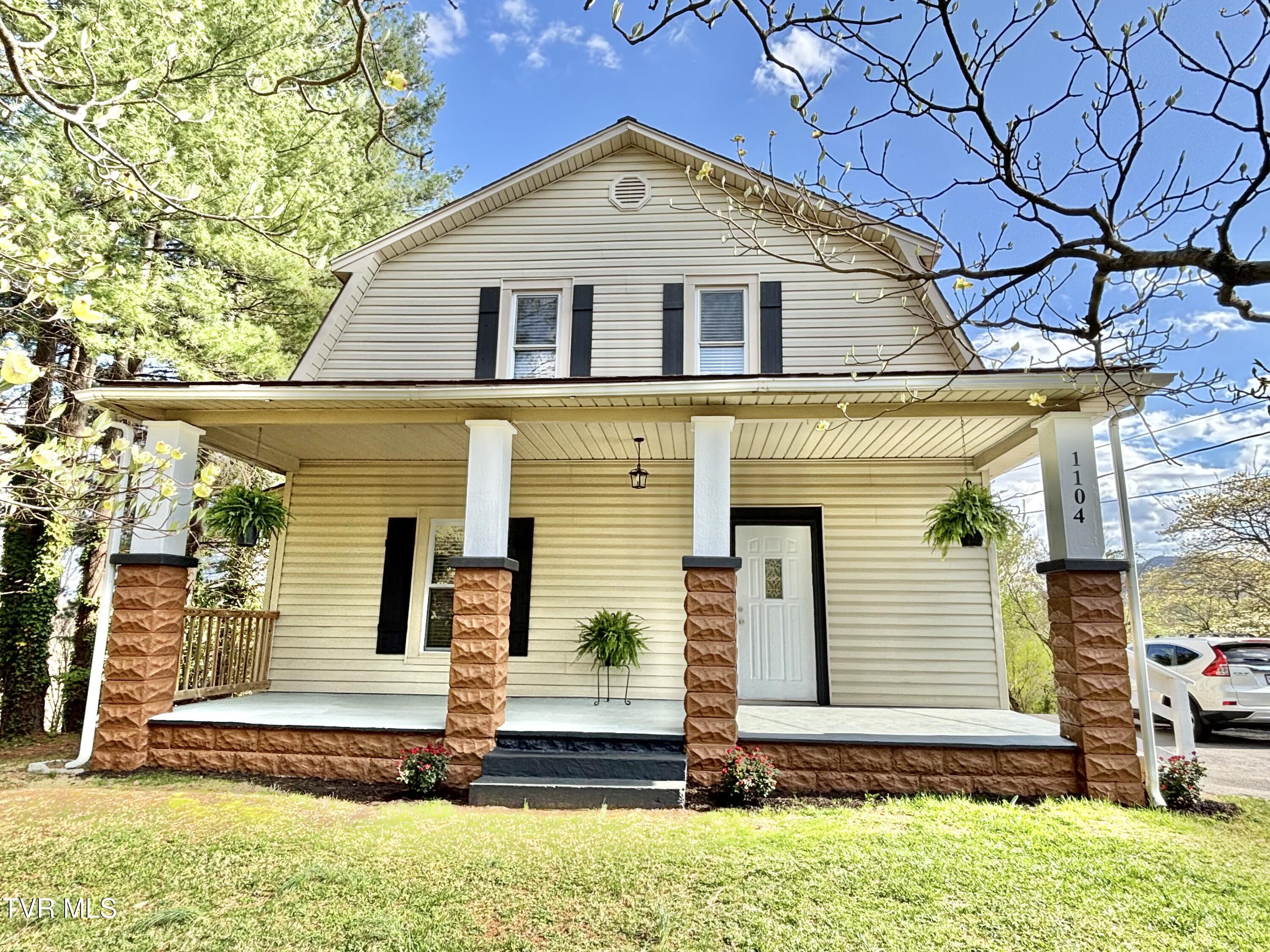 1104 King Springs Road Johnson City, TN 37601 - Photo 2 of 35 FullSizeRender (1)