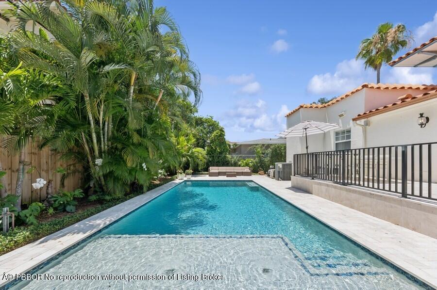 310 Almeria Road West Palm Beach, FL 33405 - Photo 37 of 71 37_310AlmeriaRd_29001_Pool_Small