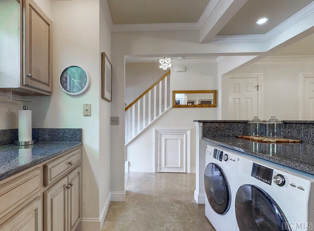 1345 Leonard Road, Unit 3 Highlands, NC 28741 - Photo 27 of 49 Gallery Image 27