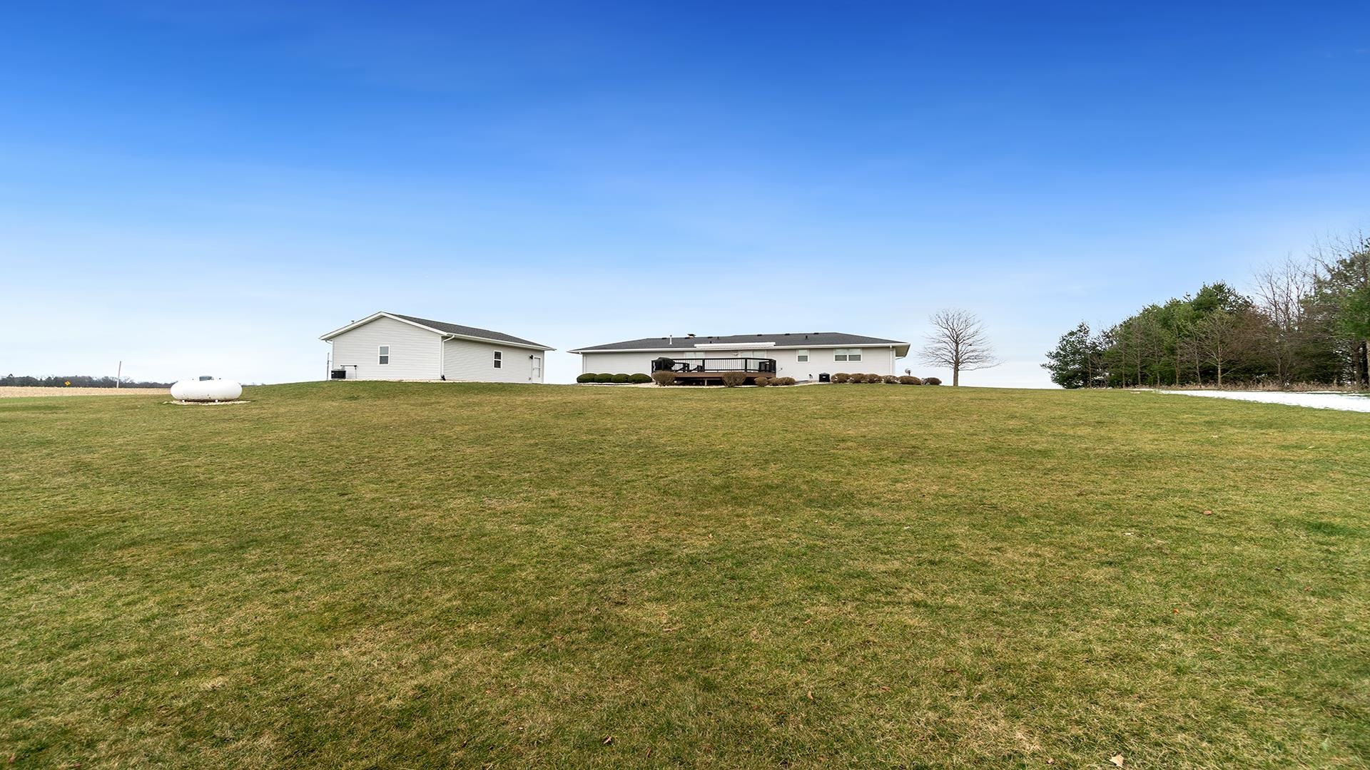 11764 North Tower Road Byron, IL 61010 - Photo 32 of 38 a view of an ocean