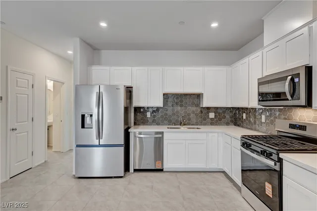 $449,990 | 631 Bellus Place, Henderson, NV 89015