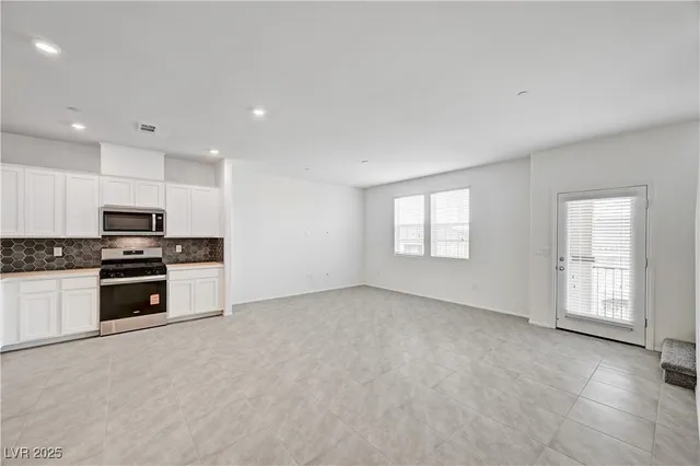 $429,990 | 631 Bellus Place, Henderson, NV 89015