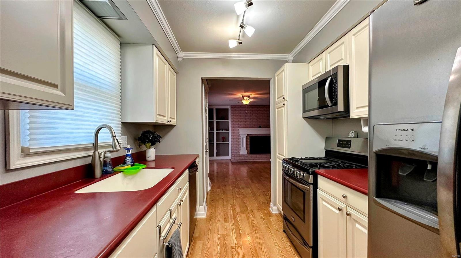 6401 Oak Drive Moro, IL 62067 - Photo 12 of 24