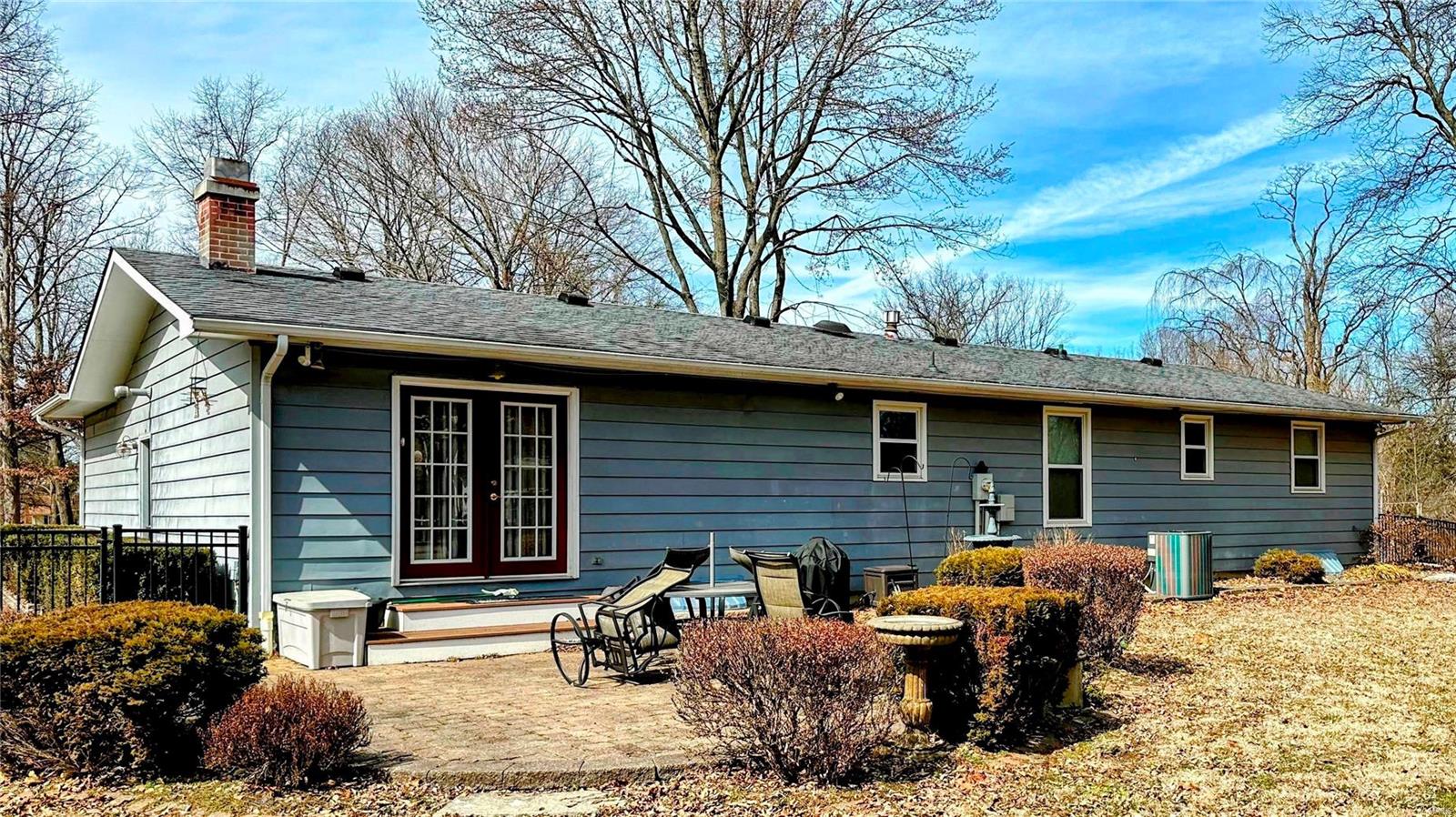 6401 Oak Drive Moro, IL 62067 - Photo 4 of 24