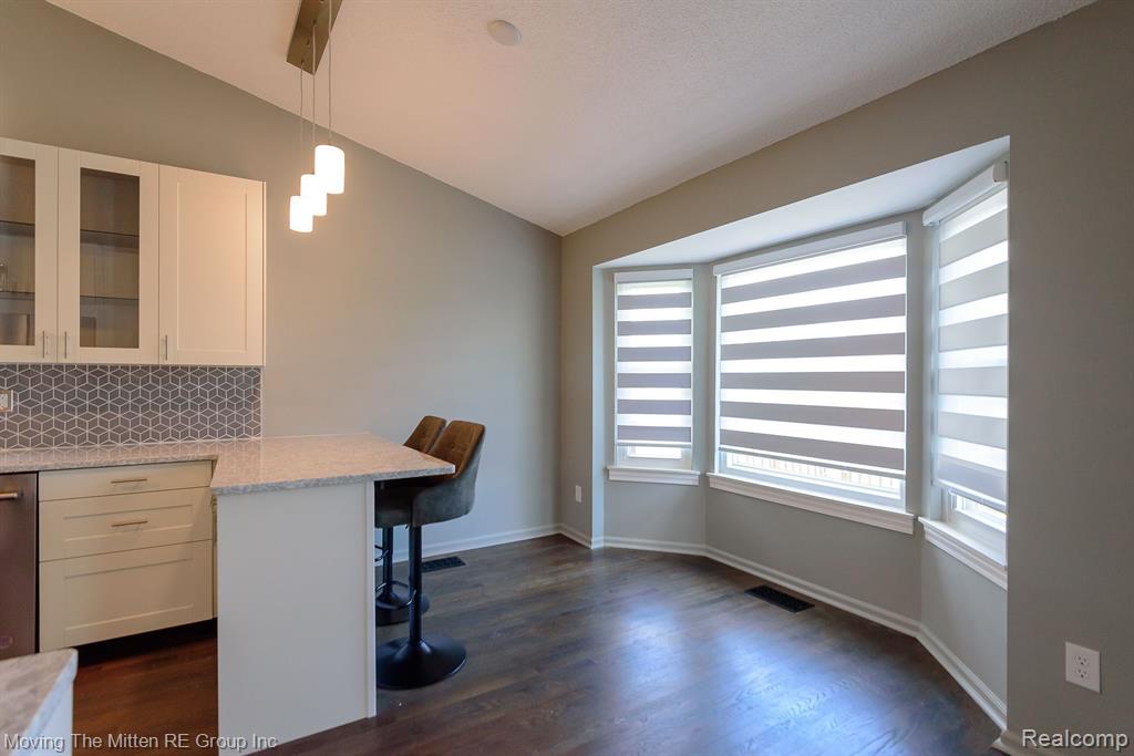 2231 Cranbrook Road Canton, MI 48188 - Photo 15 of 51