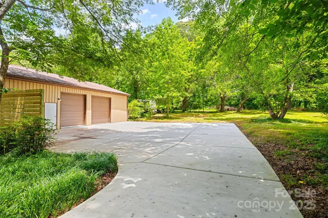 $599,900 | 1045 Dooley Drive, Charlotte, NC 28227